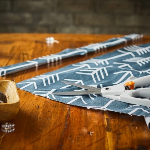 Fiskars Universal EasyAction Scissors 26cm 4 Fiskars Universal EasyAction Scissors 26cm - Image 3