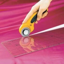 OLFA 45mm Deluxe Rotary Cutter -THE QUILT SHOP olfa 45mm deluxe rotary cutter 22